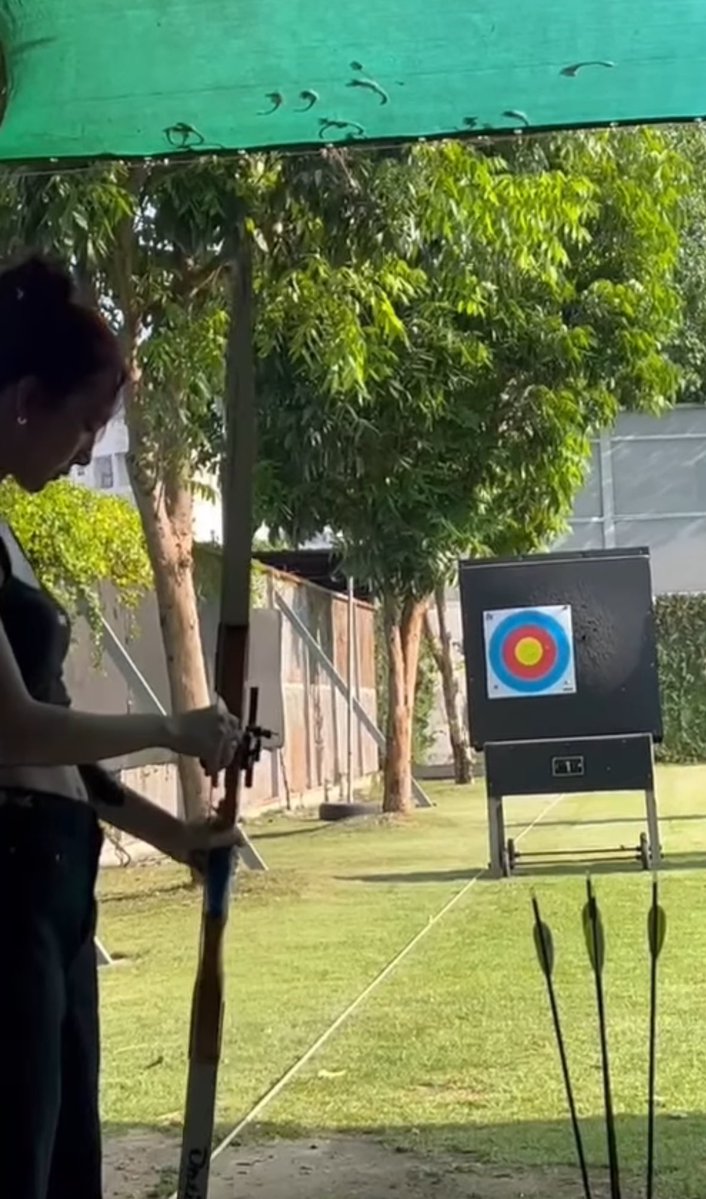 •_• babbooja tweet media