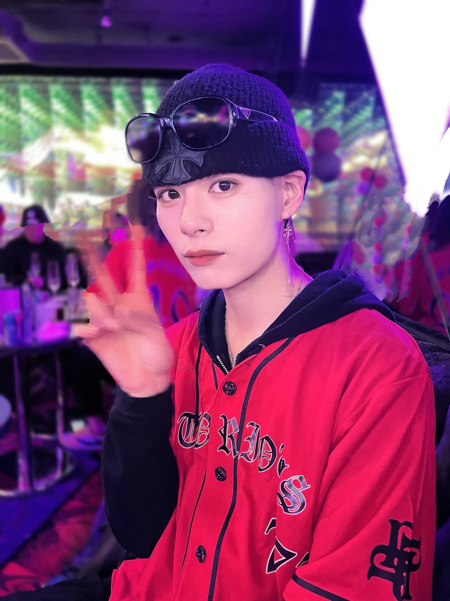 えもん tweet media