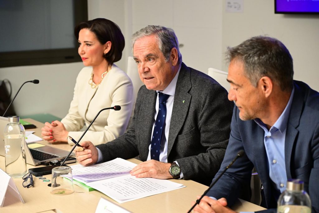 Aula de la Farmacia tweet media