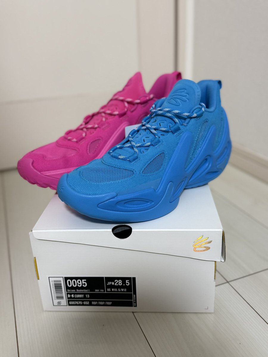 kazumi_oshi's tweet photo. カリー13、欲しかった色GET🩵🩷
バカ履きします。
水色ピンクー🩵🩷
#CURRY13 
#高山一実
#髙山でごめん
#ほっこりさんず https://t.co/7KgHZxFVul