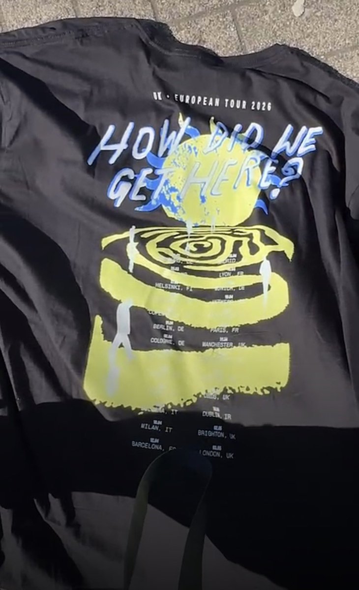 DeluriaD tweet media