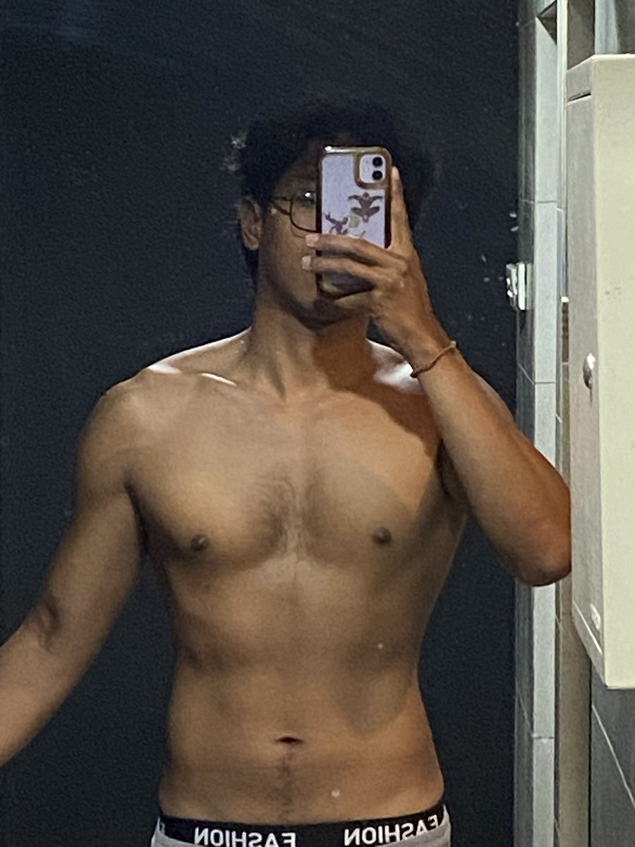 Aarooncameback tweet media