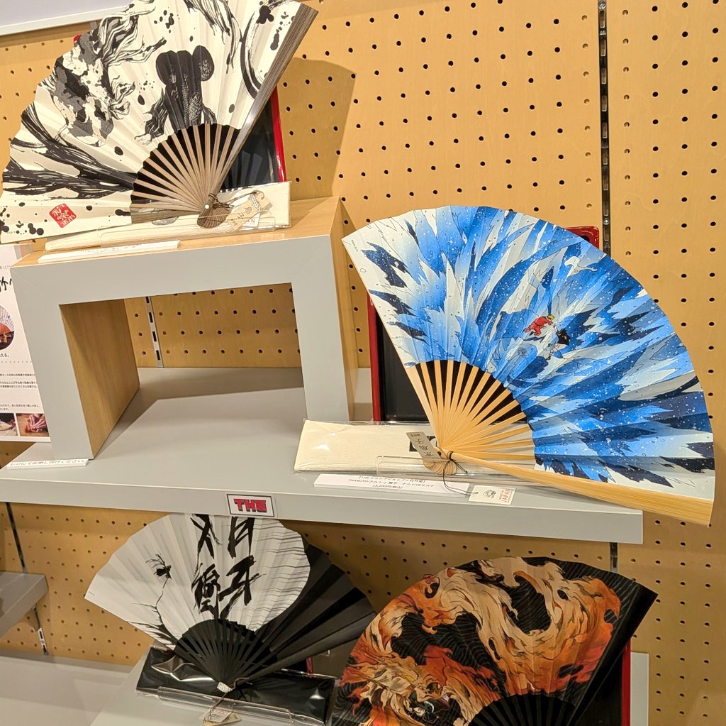 THEジャンプショップで発売中のワンピース、ナルト、ブリーチ、鬼滅