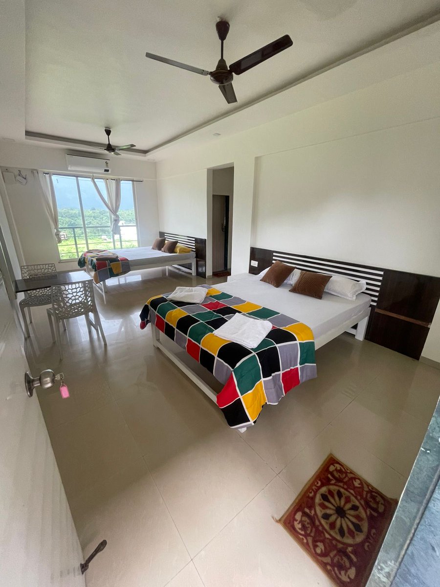 breakationtrips's tweet photo. Where every moment feels like a perfect escape 💫

Karjat 📍
₹2,200 / night per person (incl. food &amp; activities)

Pool, clubhouse, bonfire &amp; games 🏊‍♂️🔥
Yoga &amp; peaceful nature vibes 🧘‍♀️🌿
Easy parking &amp; hassle-free stay 🚗

Your perfect weekend getaway 💫
📞 085912 97379 https://t.co/3W2crYiDvS
