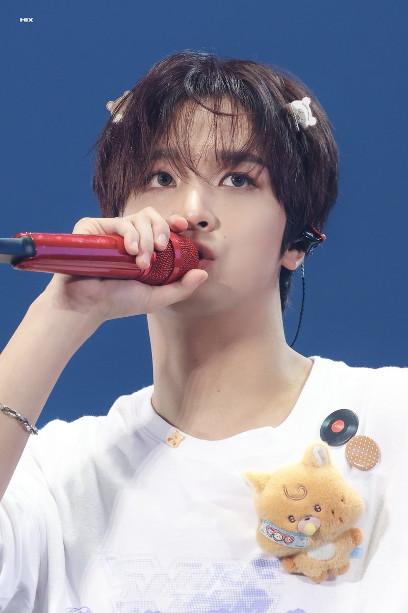 𝙃𝙄𝙓 tweet media