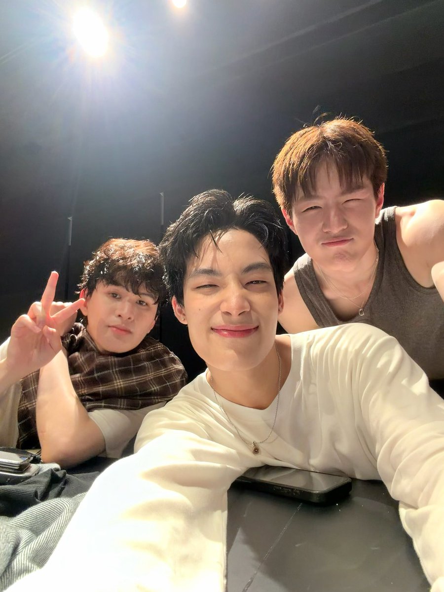 ทุกคนนนนวันนี้ขอบคุณทุกคนมากนะคับบ ที่มาหากันนน แล้วก็สนุกไปด้วยกัน รักน้าาจุ๊บๆ🫶🏻💗