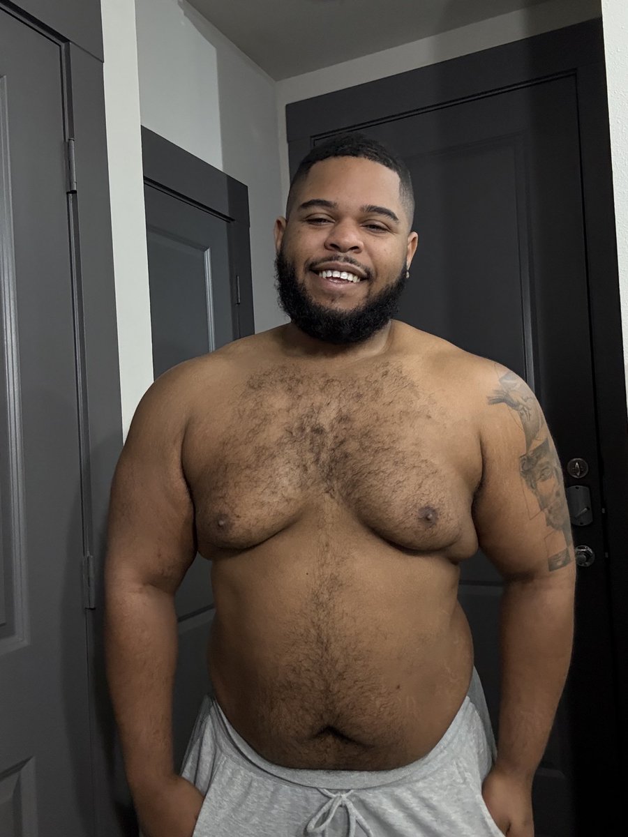 Kobeisbuilt's tweet photo. Happy World Bear day! 🐻❤️😆 https://t.co/k4xMFKohAa