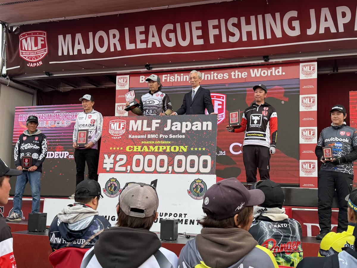 あっしー tweet media