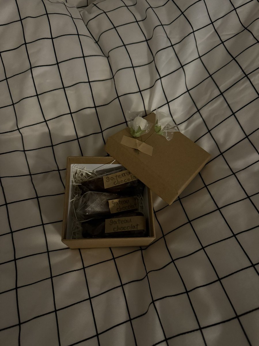 .⋆𝜗𝜚 tweet media