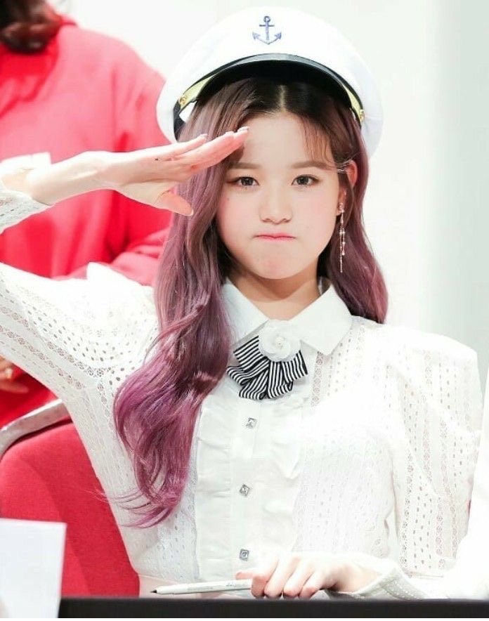 -IZONE 24/7 tweet media