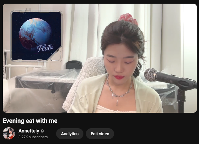 hanbibikim's tweet photo. LIVE on YouTube right now! life updates, music, mukbang and more

삼겹살 먹고 인생 이야기 하는 라이브 방송 지금!

https://t.co/LBxTXs28Jk https://t.co/srHr5IMW8k