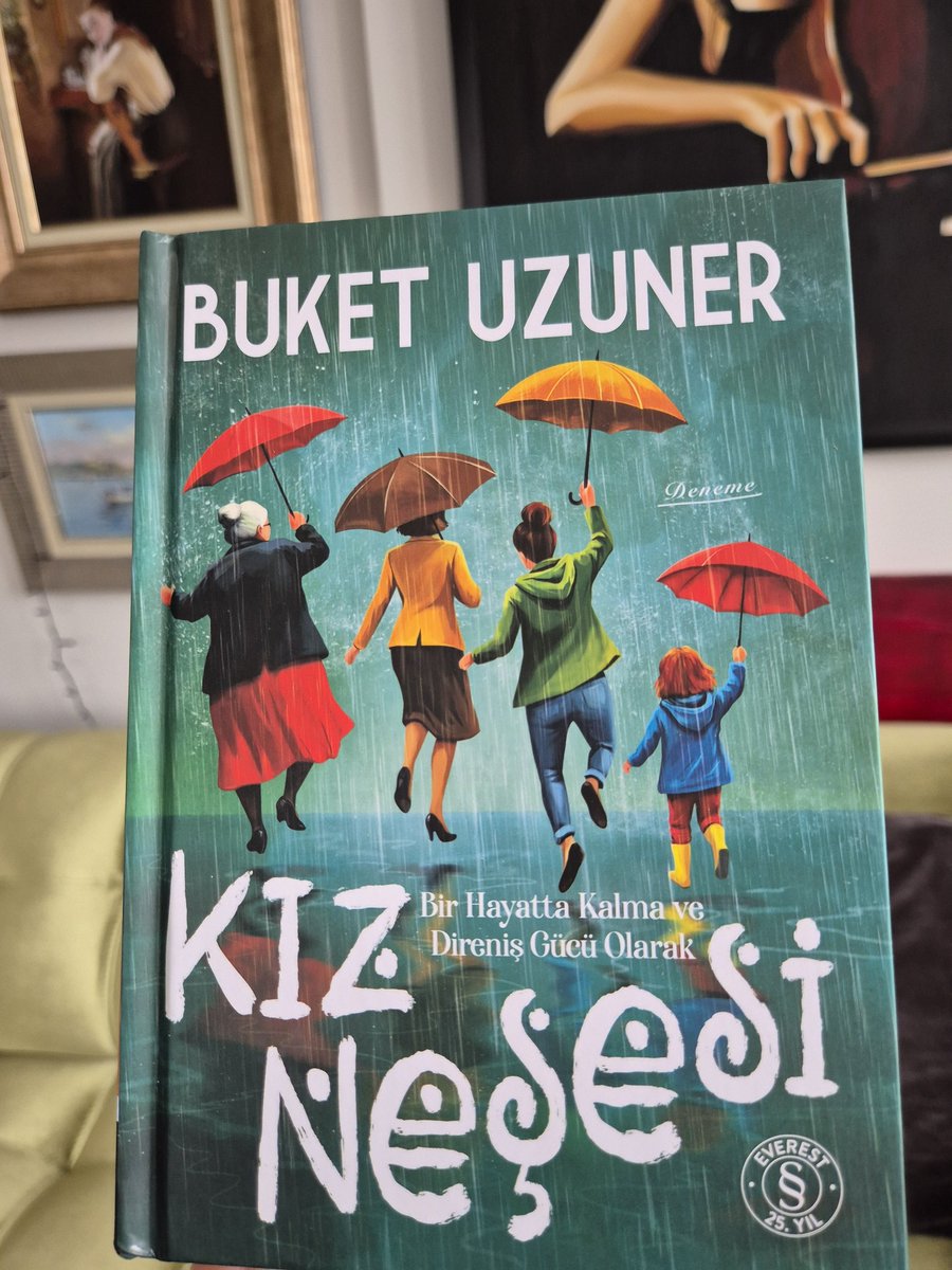 Esen Biçer tweet media