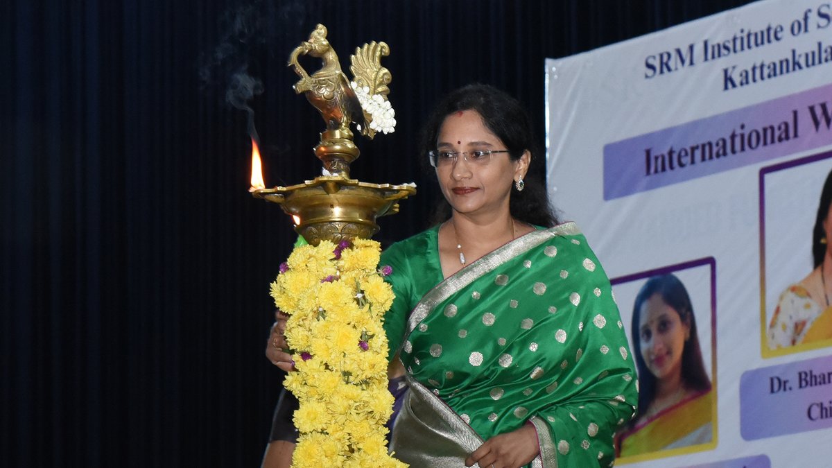 SRM_Univ's tweet image. SRMIST marked #InternationalWomensDay2026 by honouring the achievements of its staff, students, and women entrepreneurs from Unnat Bharat Abhiyan villages.

#SRMIST #WomensDay2026 #WeTheSRM #IWD2026