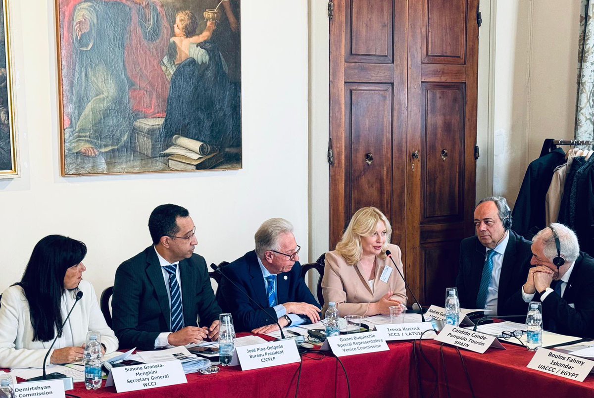 Satversmes tiesa tweet media