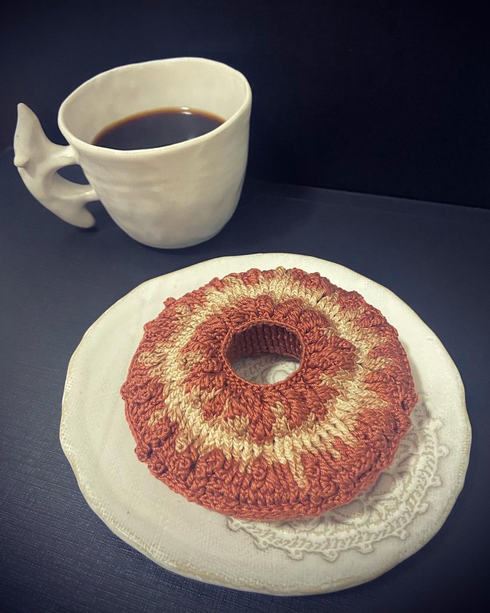 AlaKnitting's tweet image. 編みオールドファッションドーナツ。
(過去作)

#編み物 #crochet