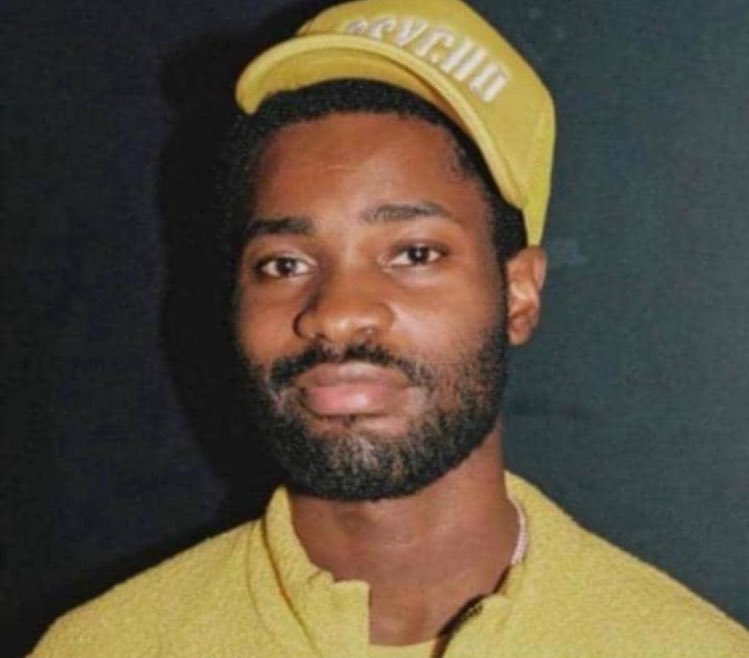 whestpara tweet media