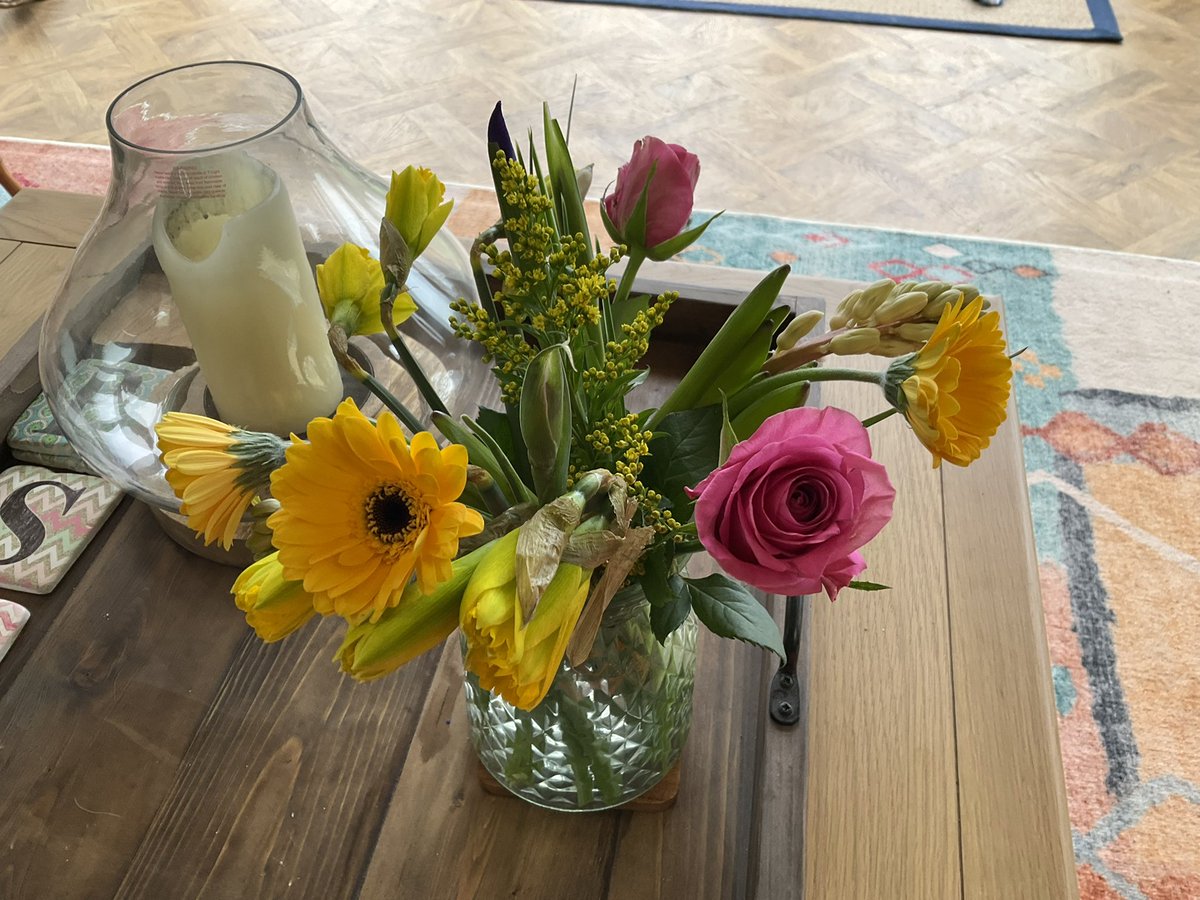 EDDIE Heir 2 AdsDogCharlie tweet media