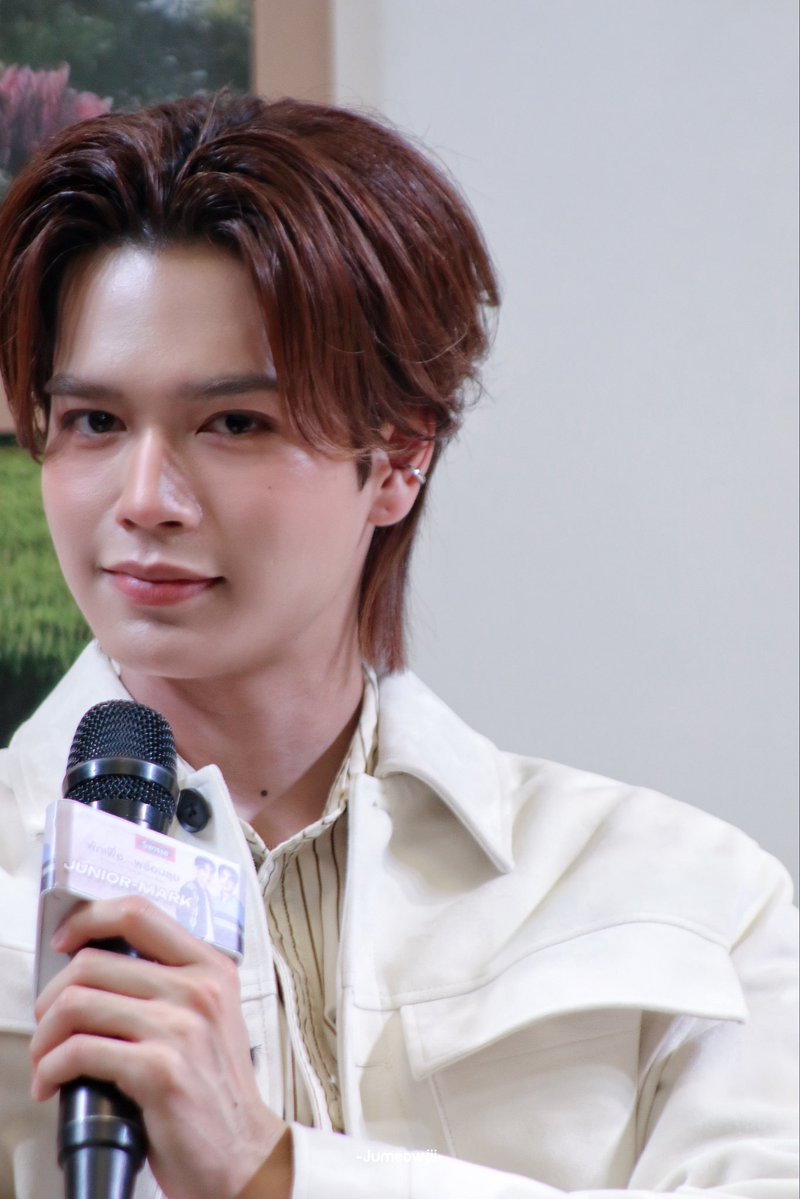 แวะมาแจกความฉวยเอ้ยหย่อ🤫

JUNIORMARK WITH SWISSE

​#SWISSExJuniorMark