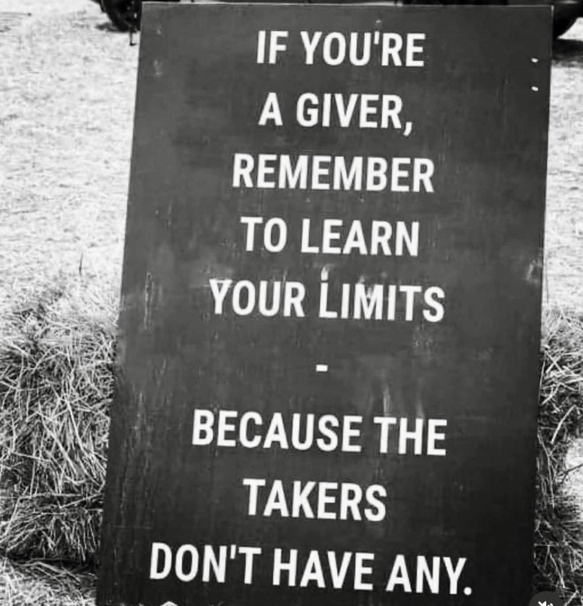 Papa Woof und Krampus und Bleaken tweet media