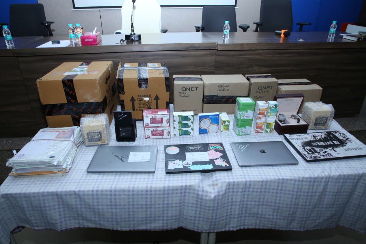 SajjanarVC_IPS's tweet image. Major Crackdown on QNet MLM Scam!

The SIT of Hyderabad City Police, have busted a massive multi-crore illegal money circulation scheme by Vihaan Direct Selling (QNet), arresting 32 persons across Telangana, Andhra Pradesh and Karnataka.

This fraudulent network lured IT