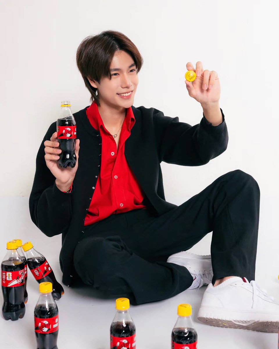 PondPhuwin Official Thailand (DoubleP) tweet media