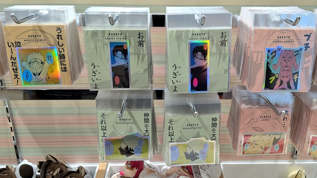 THEジャンプショップで発売中のハンターハンター、ナルト、ブリーチの