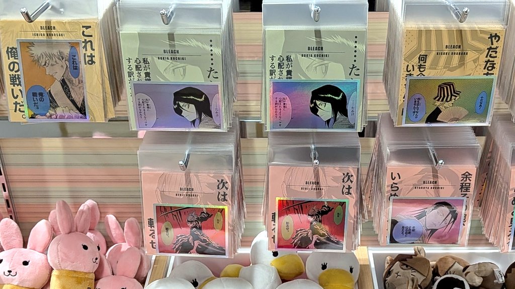 THEジャンプショップで発売中のハンターハンター、ナルト、ブリーチの