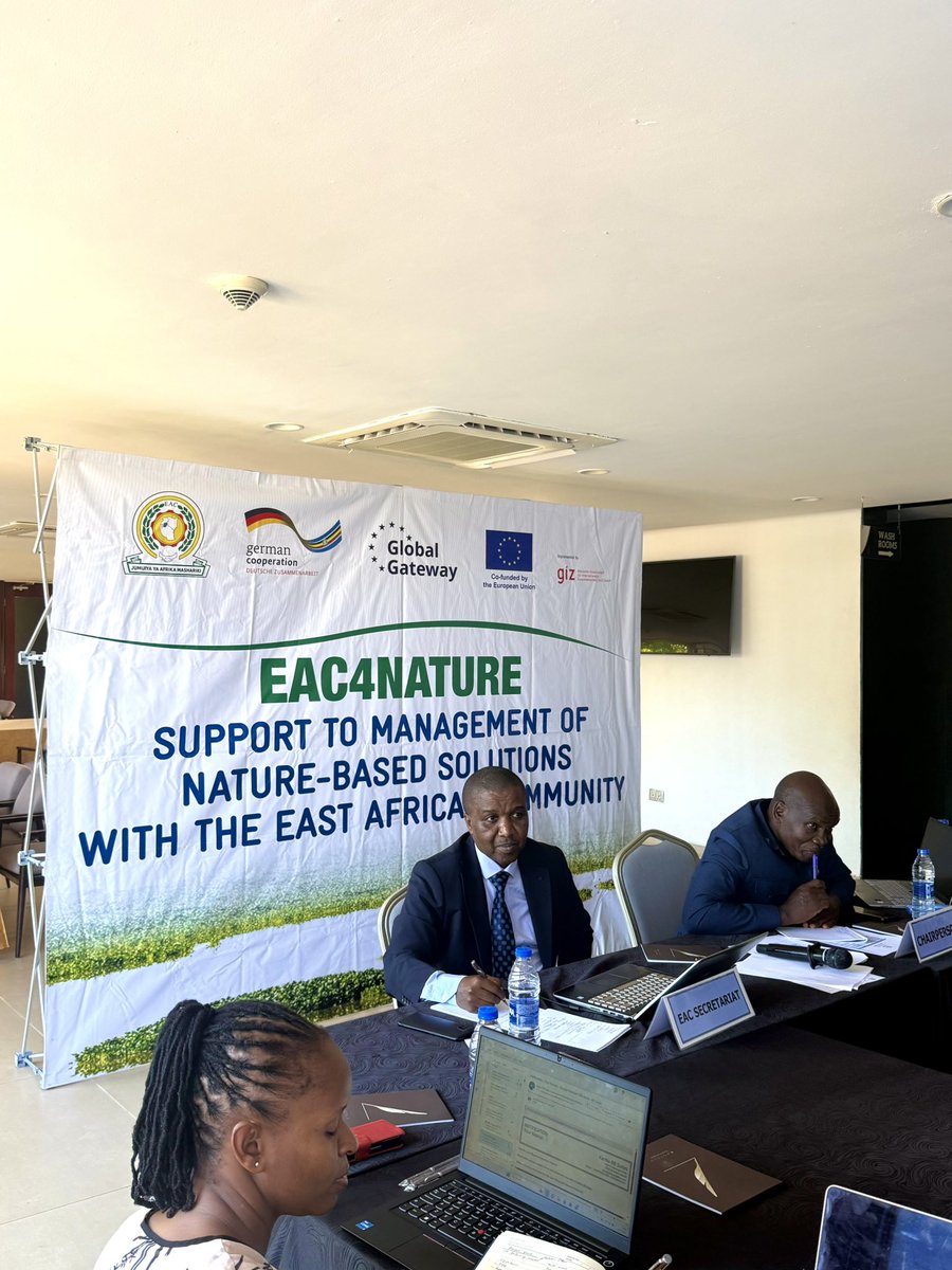 jumuiya's tweet photo. 𝐄𝐀𝐂 𝐂𝐥𝐢𝐦𝐚𝐭𝐞 𝐂𝐡𝐚𝐧𝐠𝐞 𝐒𝐭𝐫𝐚𝐭𝐞𝐠𝐲 𝐚𝐧𝐝 𝐀𝐬𝐬𝐞𝐬𝐬𝐦𝐞𝐧𝐭 𝐨𝐧 𝐄𝐀𝐂 𝐏𝐞𝐚𝐭𝐥𝐚𝐧𝐝𝐬

☘️ Climate change is a pressing global challenge driving environmental, economic, and social risks across the region. 

The EAC supported by @eacgiz has convened a Regional Consultative Meeting on EAC Climate Change Strategy and Peatlands Assessment Report bringing in experts from all Partner States to review its Climate Change Strategy and Action Plan, assess the regional peatlands report and align priorities with global frameworks . 

The meeting is also set to discuss common regional position and key messages for engagement at COP31 set to be held in Turkey.

@IUCN @EUinTZ
