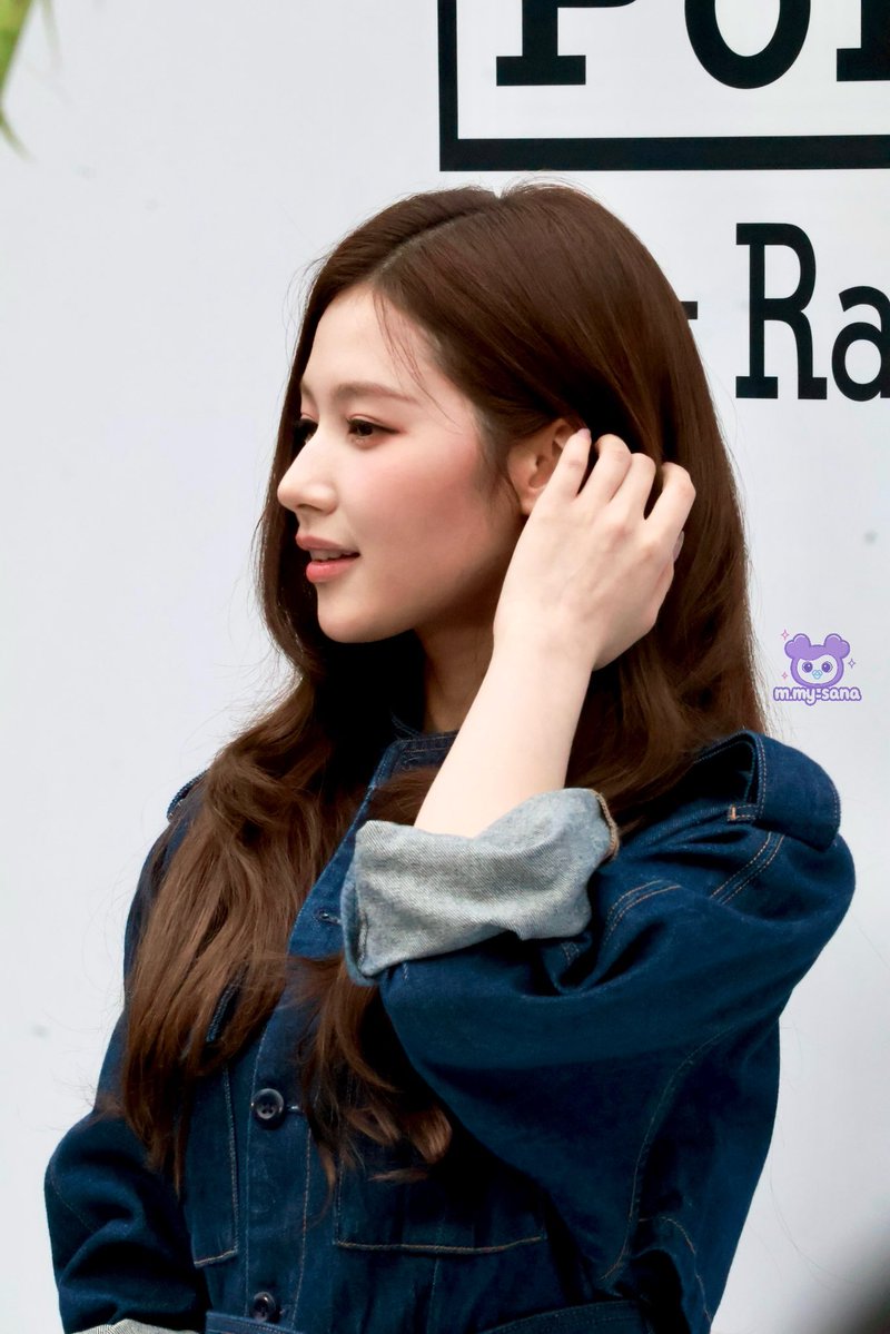 샤ฅ^•ﻌ•^ฅ tweet media