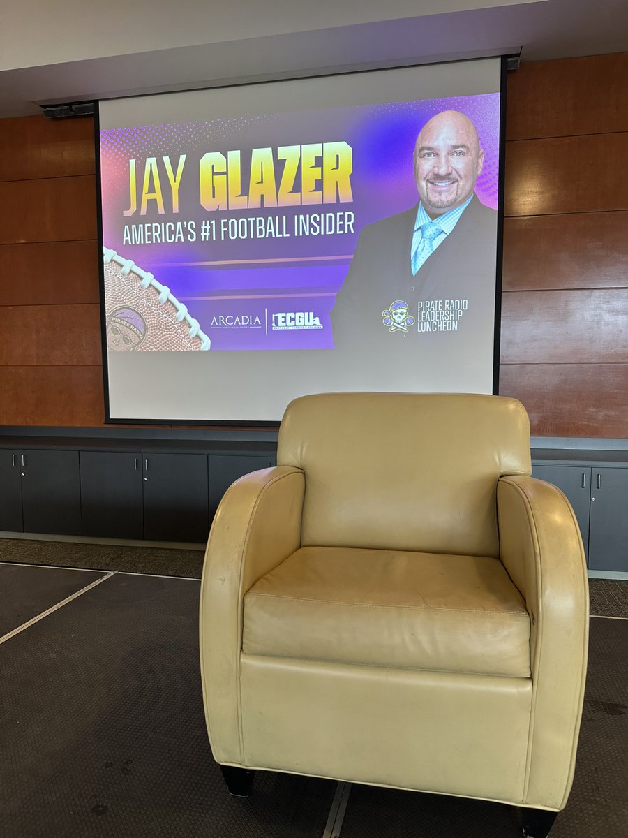 Pirate Radio ☠️ tweet media