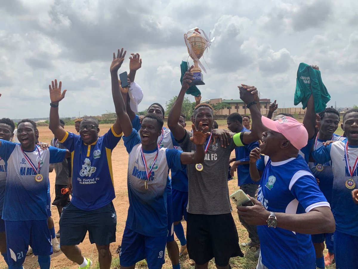 Na Royal fc kwara state once again crowned the champion of Oriade nationwide league one pre season tournament 2026 🏆🍾
#Back2Back

#Oriade26