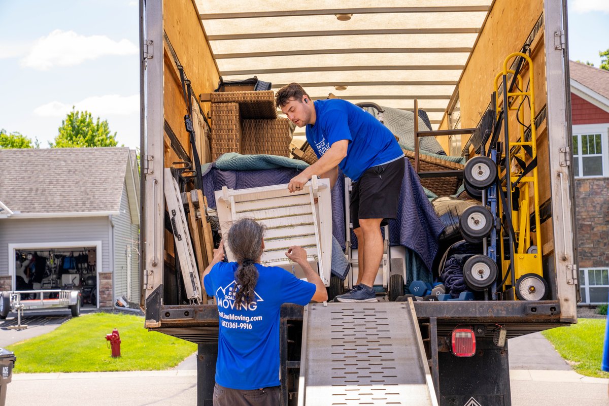 GoalLineMoving's tweet photo. On the move and on the ball! 🏀 Our team makes unloading look easy. Precision and care are always our priority. 💪

Ready to get moving?

Call us today for a free estimate!

#GoalLineMoving #MovingLife #Efficiency #Unloading https://t.co/8wSsfMPG0H