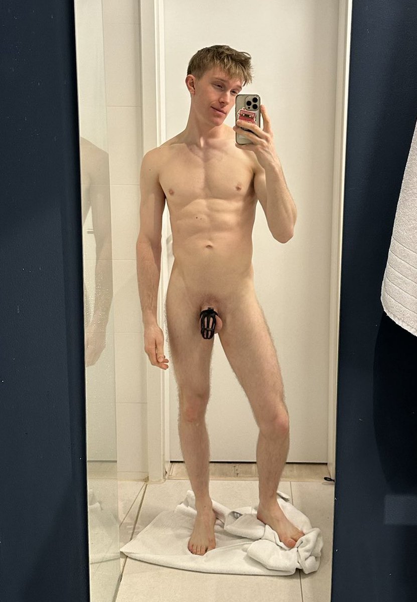 RockyLocky tweet media