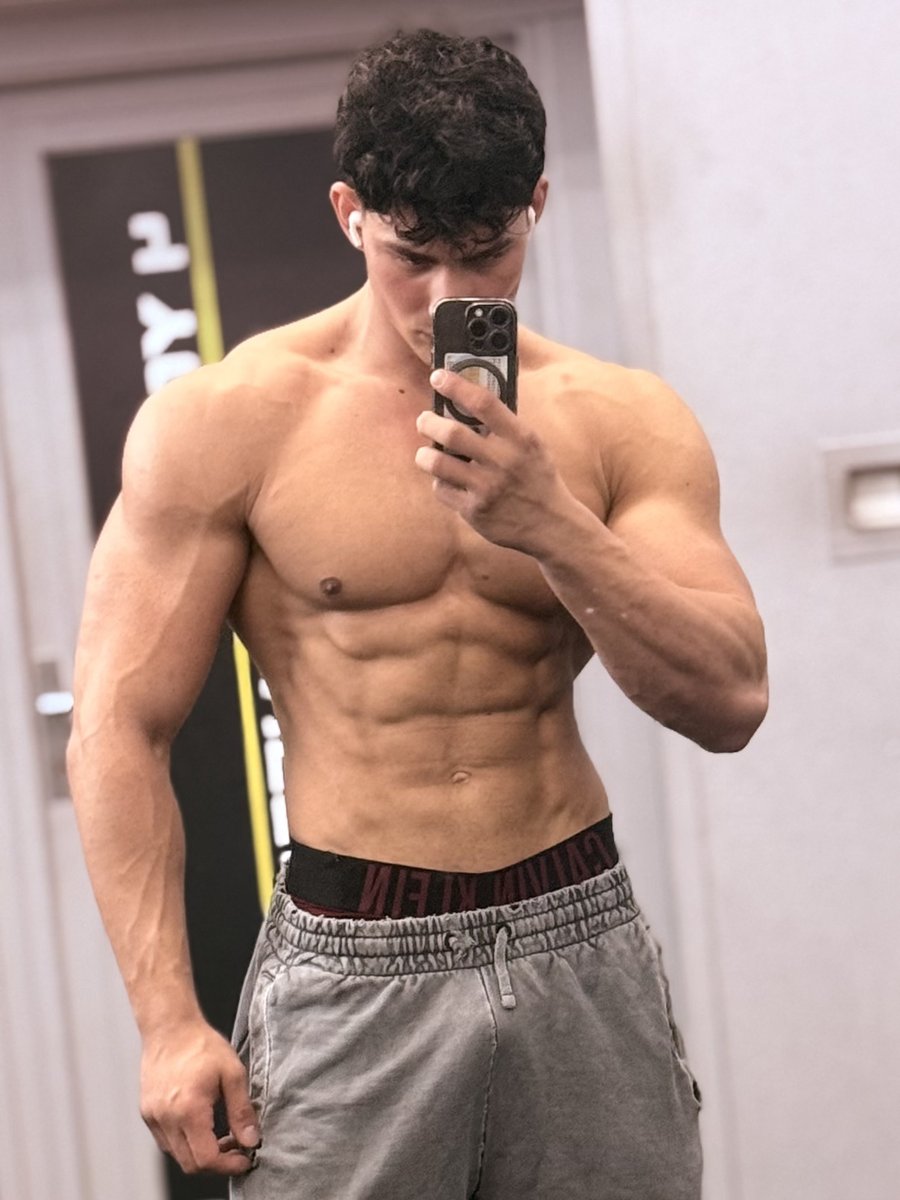 Your Paul Gainz 🔞 tweet media