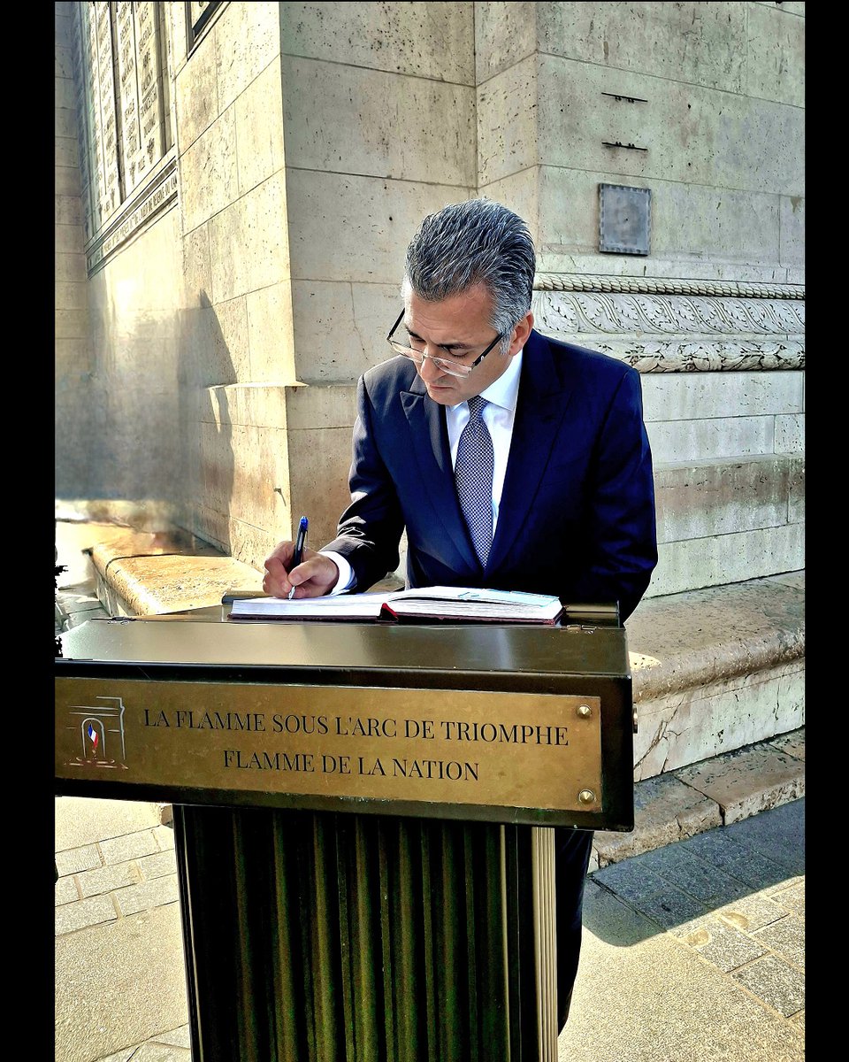 La Grèce en France tweet media