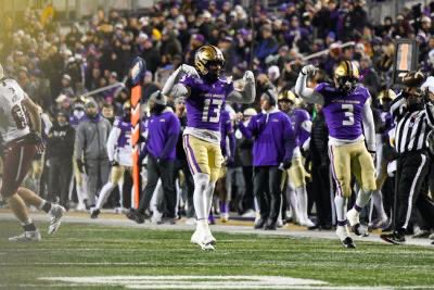 Blessed to receive an offer from
<a href="/JMUFootball/">JMU Football</a> ! Thank you to <a href="/coach_bnapier/">Billy Napier</a>  #AGTG <a href="/BCollierPPI/">Brandon Collier</a> <a href="/PPIRecruits/">PPIRECRUITS</a> <a href="/adamgorney/">Adam Gorney</a> <a href="/Andrew_Ivins/">Andrew Ivins</a>