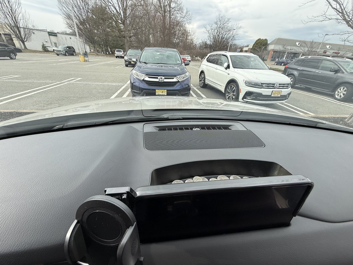 Robin Hernandez tweet media