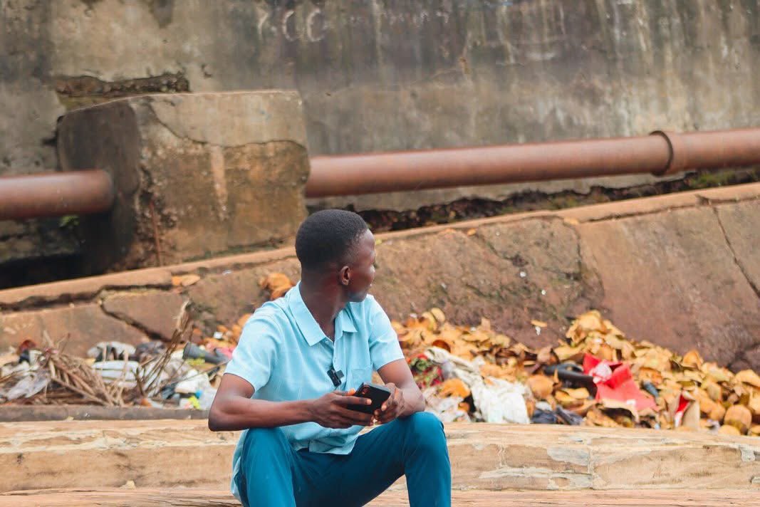 ChernorMomoh01's tweet photo. Did you know King Jimmy Wharf in Freetown is one of Sierra Leone's oldest and most historic waterfronts? It serves as a vital central market and was a former landing point for freed slaves in the 18th century. #History 
#VisitSierraLeone #ExploreSalone https://t.co/sDsprZ0qLK
