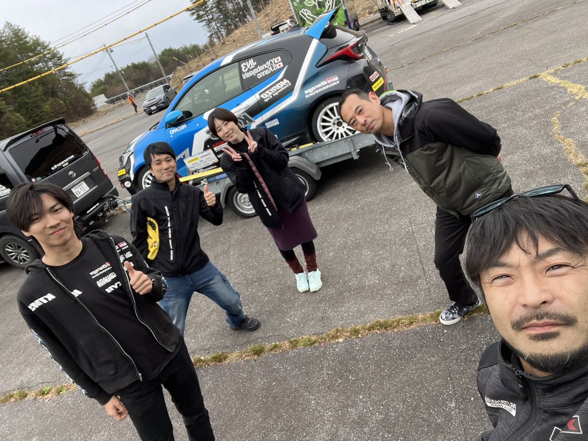 kukuri_ngu's tweet photo. 日曜は林道とジムカーナトレーニング。三河湾の恐怖心を克服するために松原さん頑張ってた！私も頑張ったけど最後酔っちゃったごめんなさい😂
タイヤを提供してくださるダンロップ様のおかげで目一杯練習できてます。いつもありがとうございます！

#MORIZOChallengeCup
#danlop
#direzzaz3 https://t.co/Cjb3L6qbvM