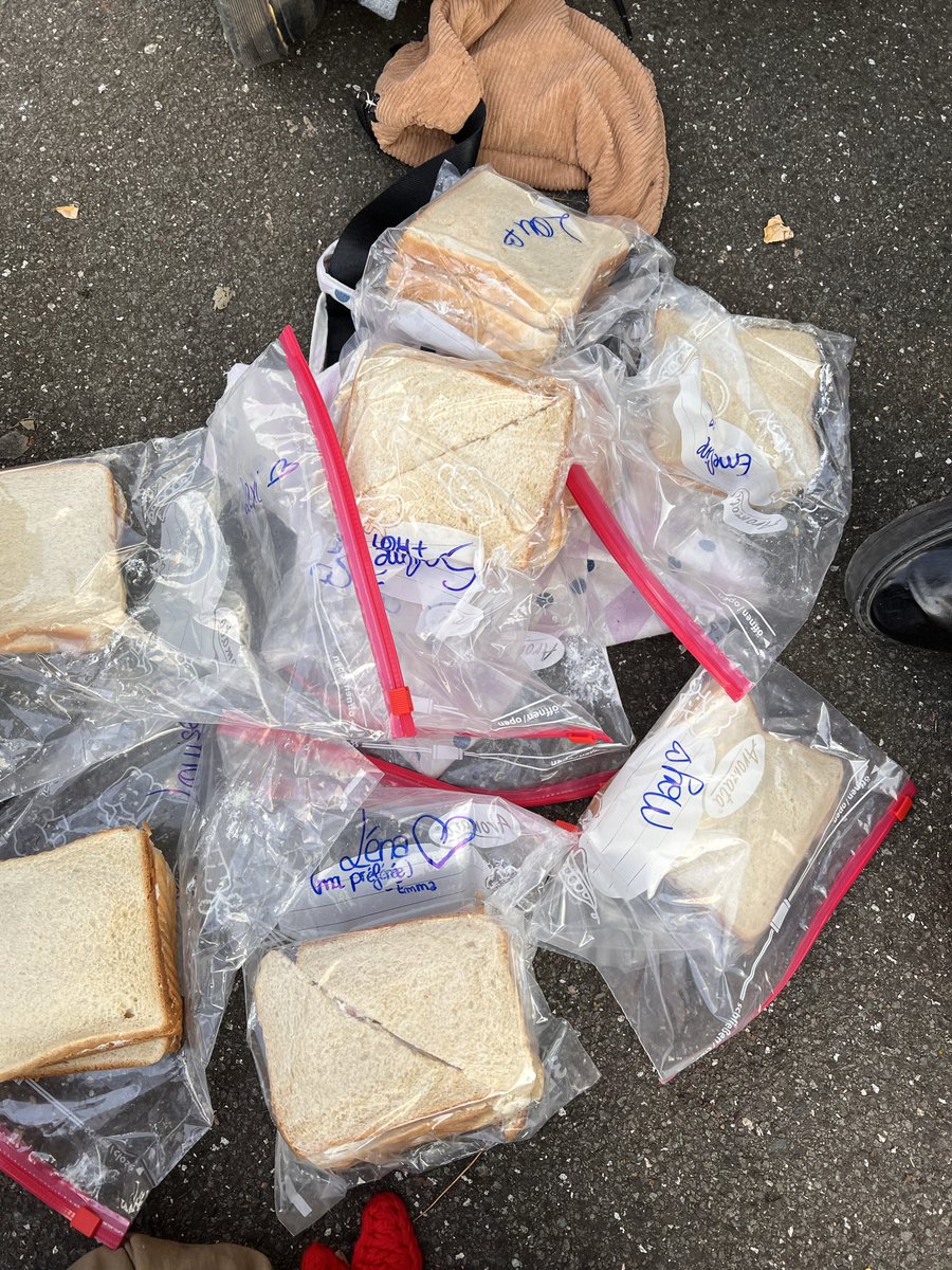 lena🏠 tweet media