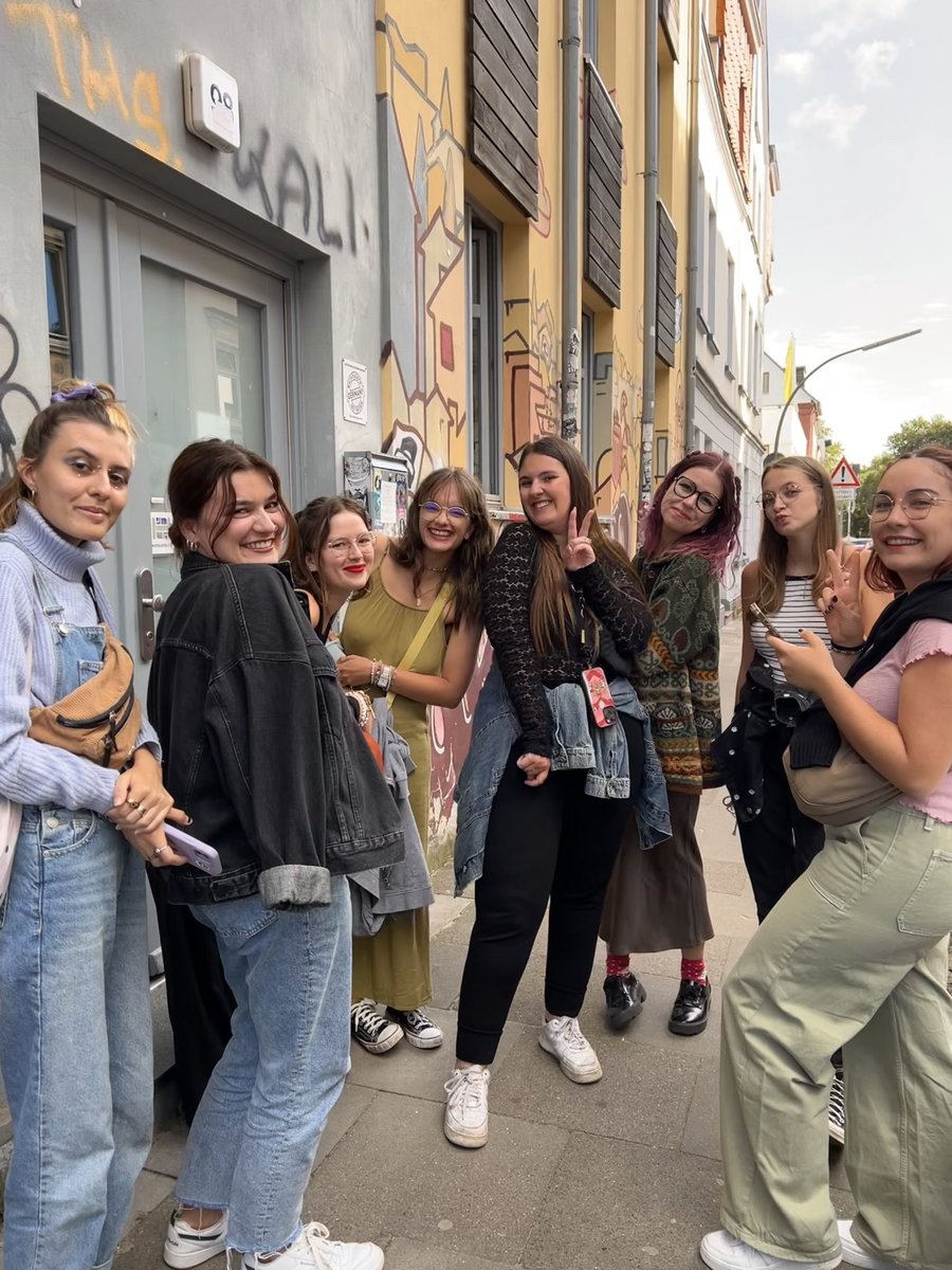 lena🏠 tweet media