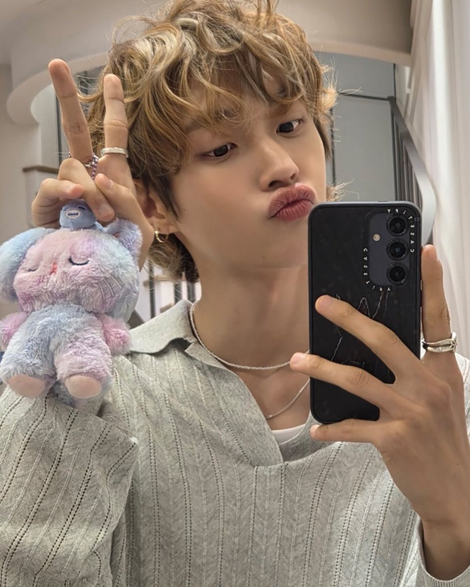 룽이.. tweet media