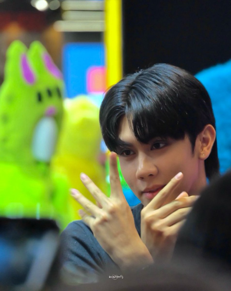 จุ้บนางฟ้า 🧚🏻🍀

#PROXIEChokun 
#PROXIE_TheArchiveOfUsExhibition