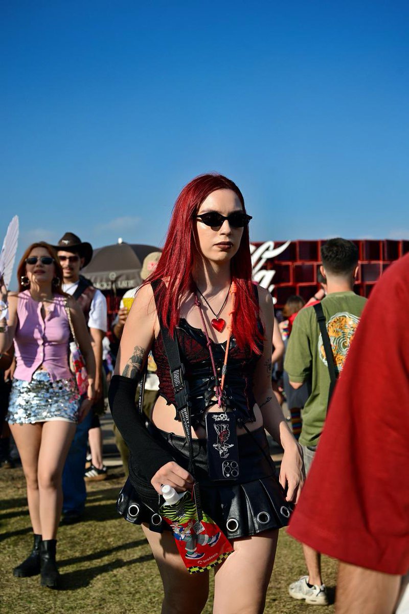 triz VIU ADDISON tweet media