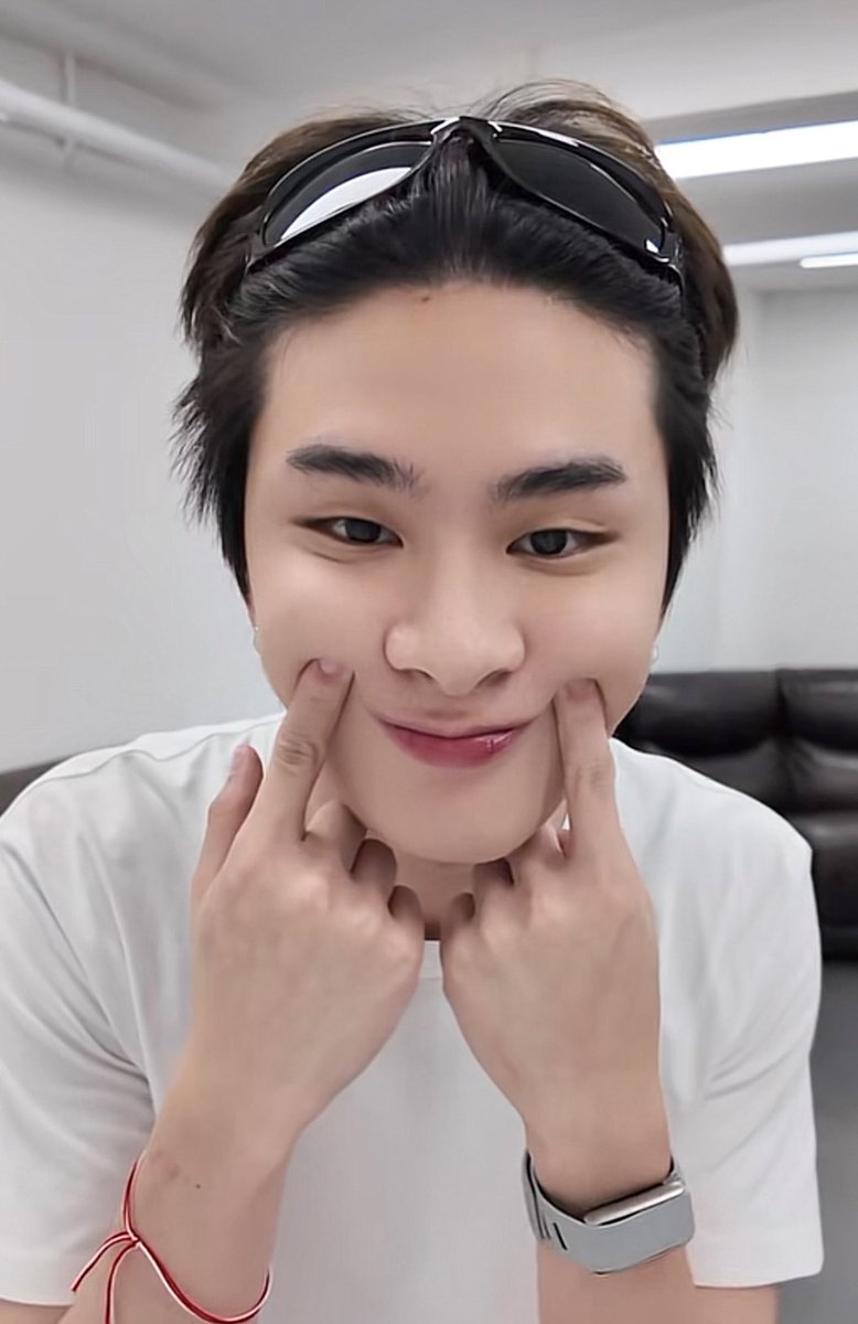 owo 🦕 tweet media