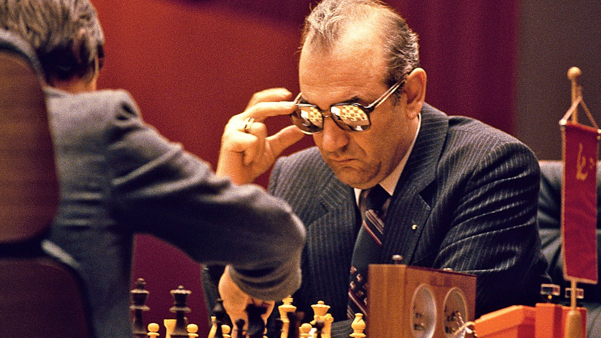 On this day, Viktor Korchnoi was born (1931) ♟️

One of the greatest fighters in chess history, Korchnoi’s career was defined by resilience, longevity, and an unbreakable will to compete.

He challenged for the World Championship twice vs. Karpov (1978, 1981) after winning the