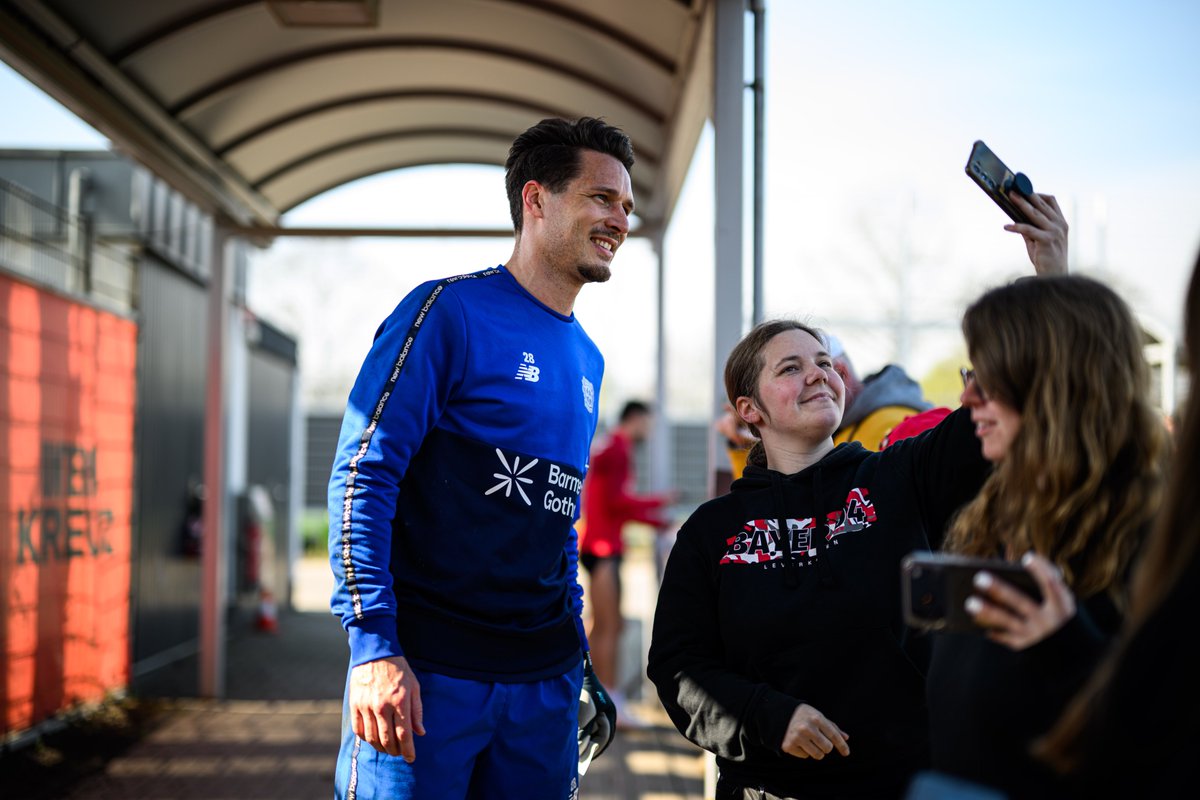 Bayer 04 Leverkusen tweet media