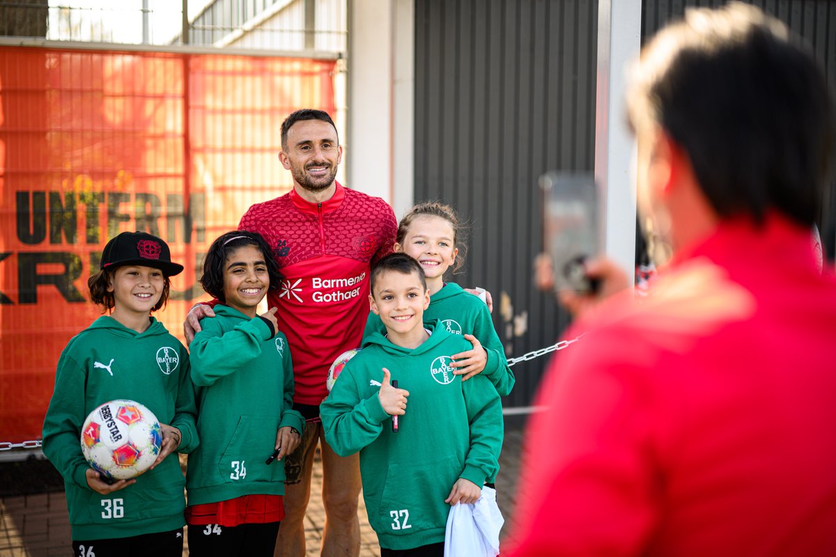 Bayer 04 Leverkusen tweet media