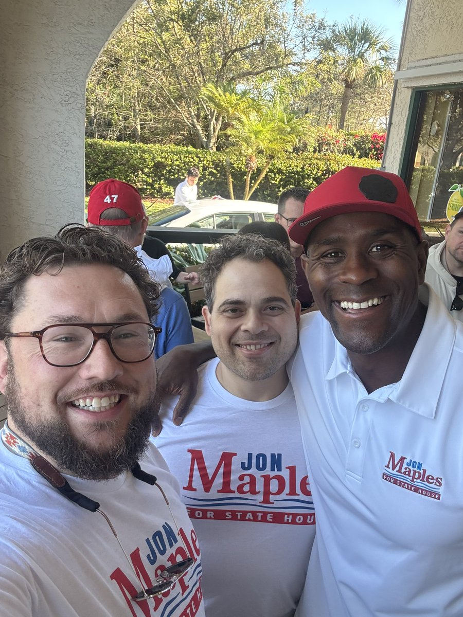 JaxYRs's tweet photo. 📸 PHOTO RECAP:
Over the weekend, the Jacksonville Young Republicans joined the @palm_beach_yr’s during 72 hours to knock doors in #HD87 for @votejonmaples!
Grassroots volunteering is one of the main pillars of our organization. We were proud to join our friends down south to Get-Out-The-Vote to keep House District 87 stays RED!
We hope you can join us TODAY anytime from 11-7pm at the Southbank Hotel for one final push for @JosieTomkow for State Senate whose election is also tomorrow. DM us if you can make it!
Let’s do our part to ensure we maintain our super majorities in the State House and State Senate! 🐘🇺🇸🐘
(cc: @FloridaGOP @EvanPower @Billhelmich)