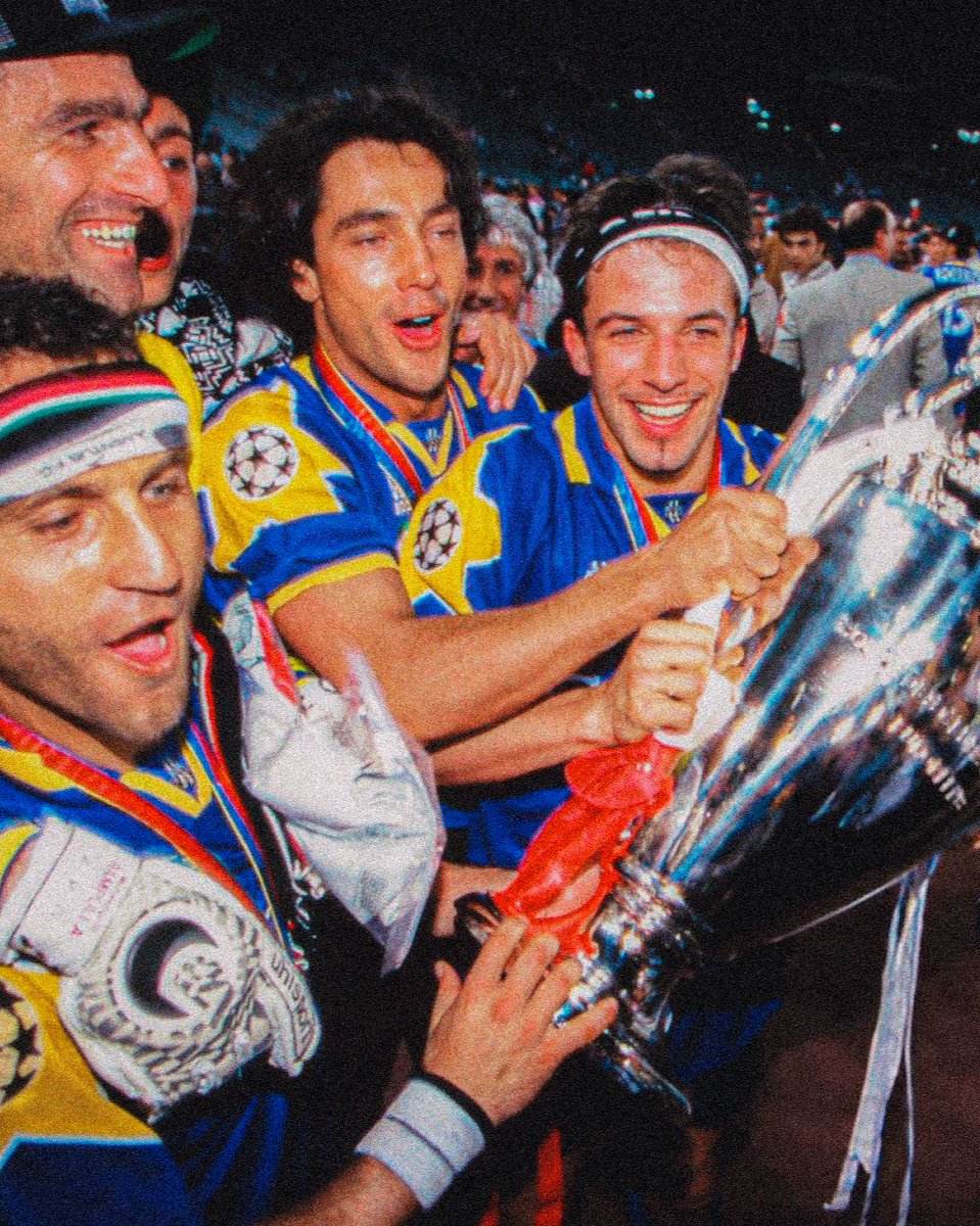 90s Football tweet media